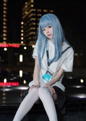 连裤袜美脚妻_国产剧日韩电影在线